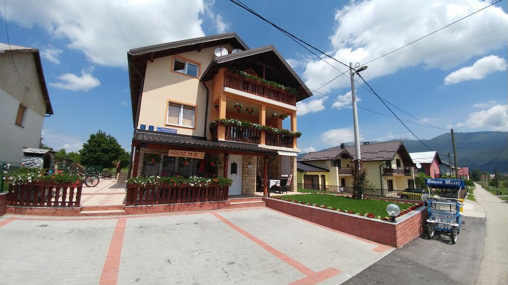 Guest House Mijic Korenica Dış mekan fotoğraf