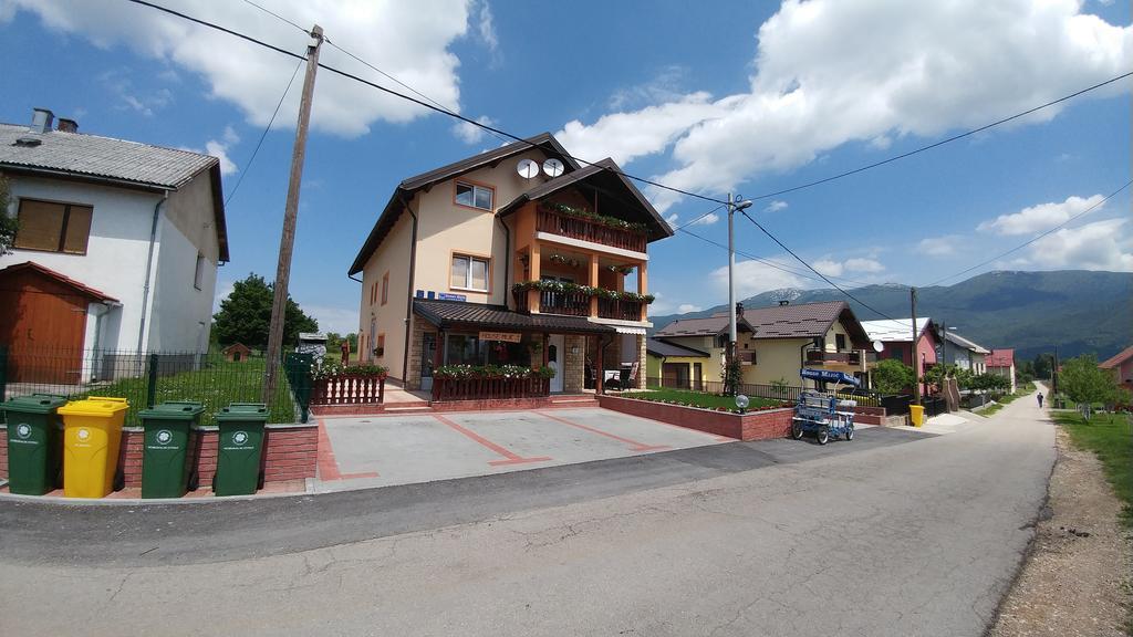 Guest House Mijic Korenica Dış mekan fotoğraf